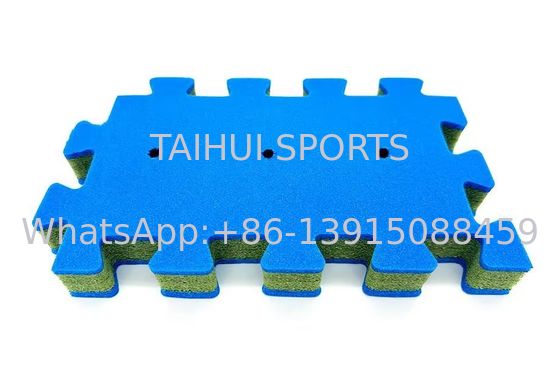 Powierzchnia sztucznego trawnika